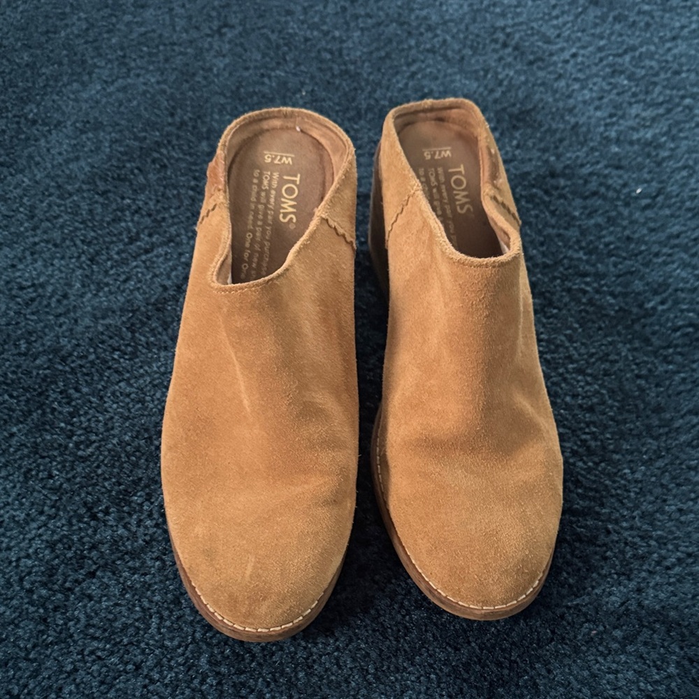 TOMS Tan Suede Casual Mules